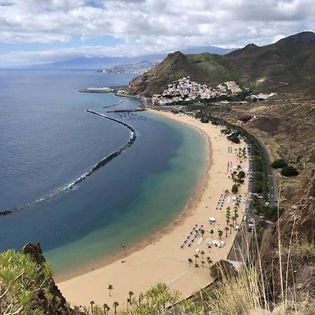 Cozy Room Near Las Teresitas Beach サンタクルスデテネリフェ エクステリア 写真